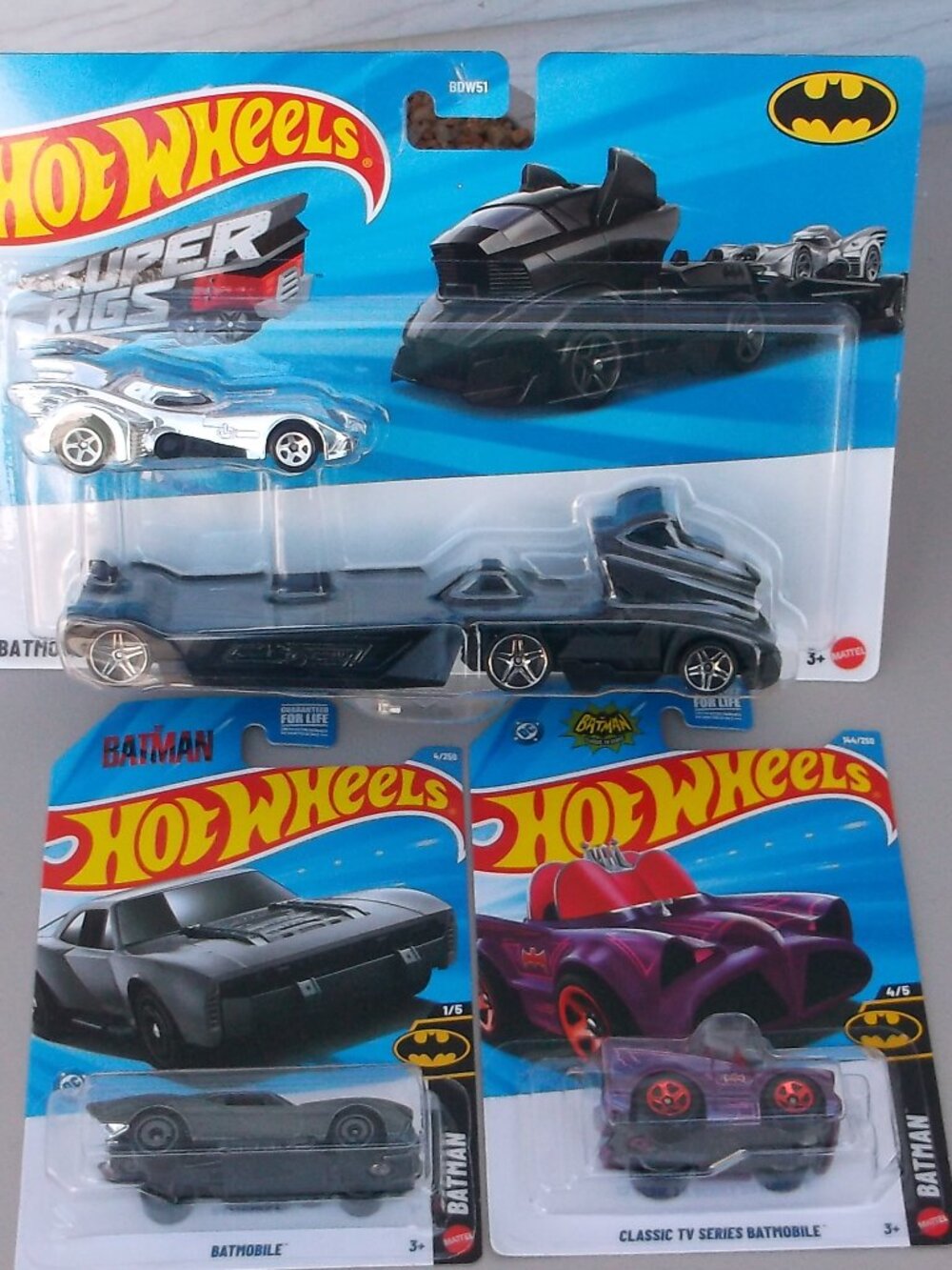 NWT Hot Wheels Batman Bundle – Batmobile Hauler + Classic TV Series + Batmobile